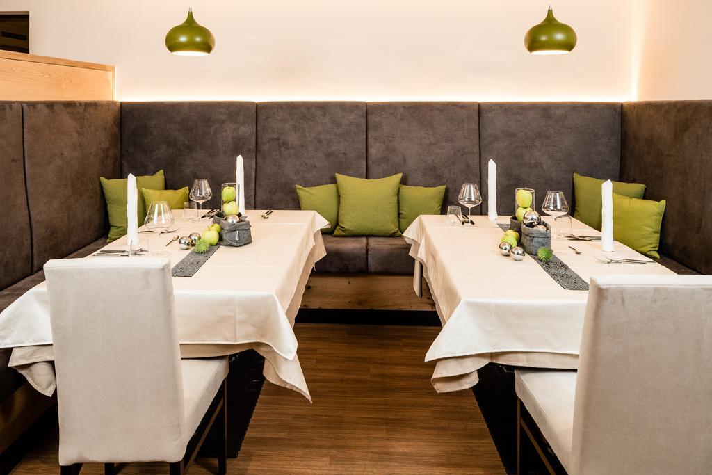 Aktiv Hotel Edelweiss Resia Εξωτερικό φωτογραφία
