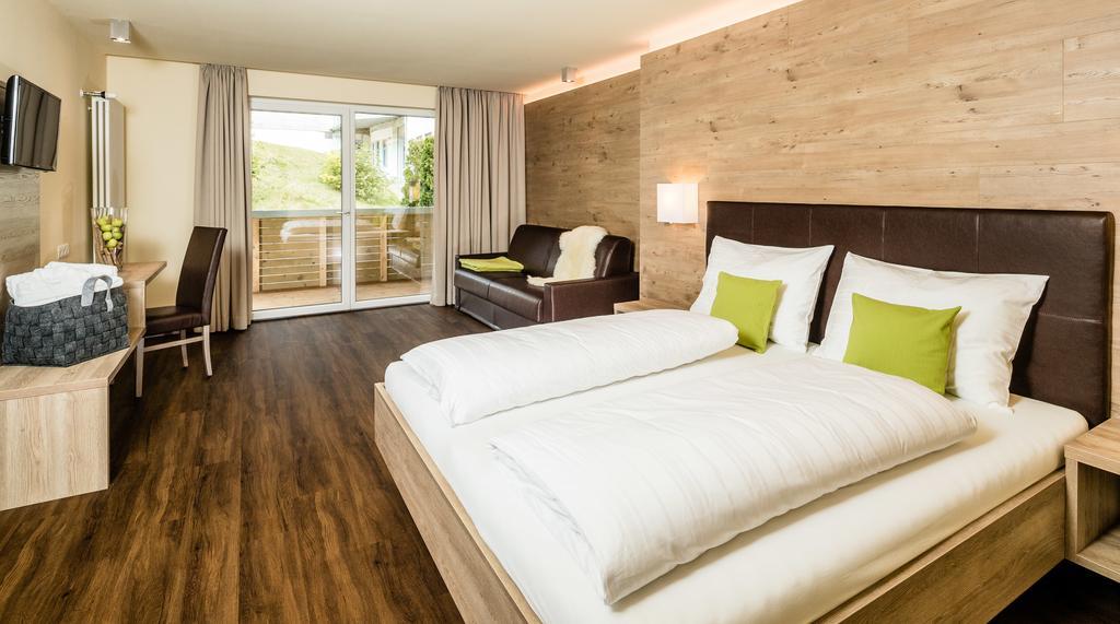 Aktiv Hotel Edelweiss Resia Δωμάτιο φωτογραφία